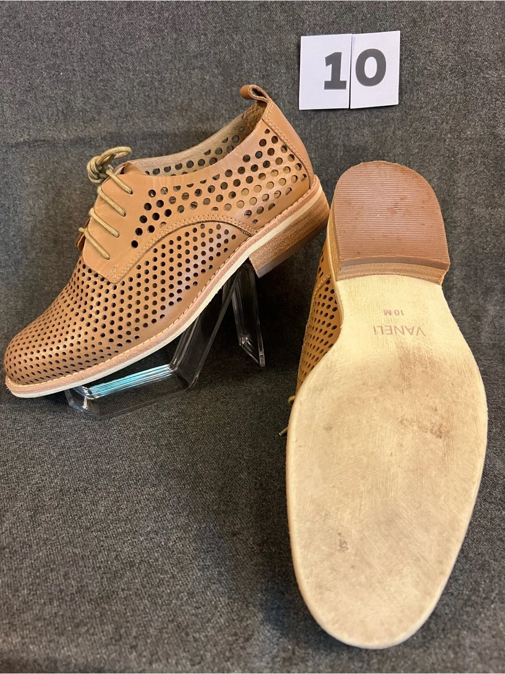 Women’s Perforated Lace-Up Casual Dress Shoes - Tan